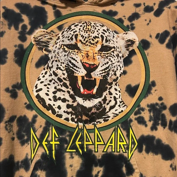 Def Leppard Tan and Black Graphic Hoodie - Picture 2 of 4